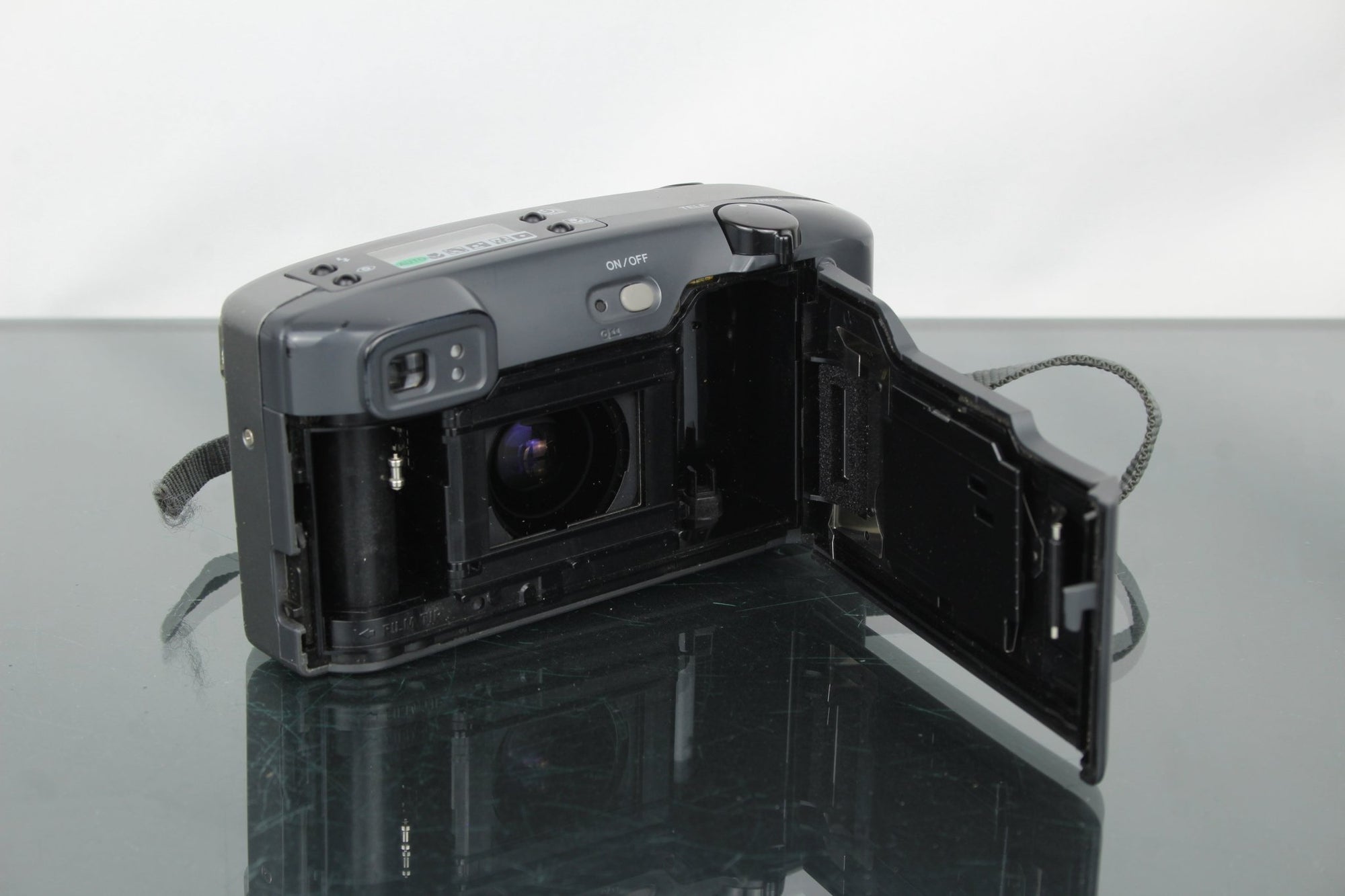 Minolta Riva Zoom 140EX - Dutch|Thrift