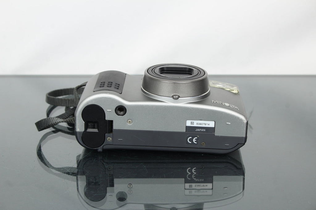 Minolta Riva Zoom 140EX - Dutch|Thrift