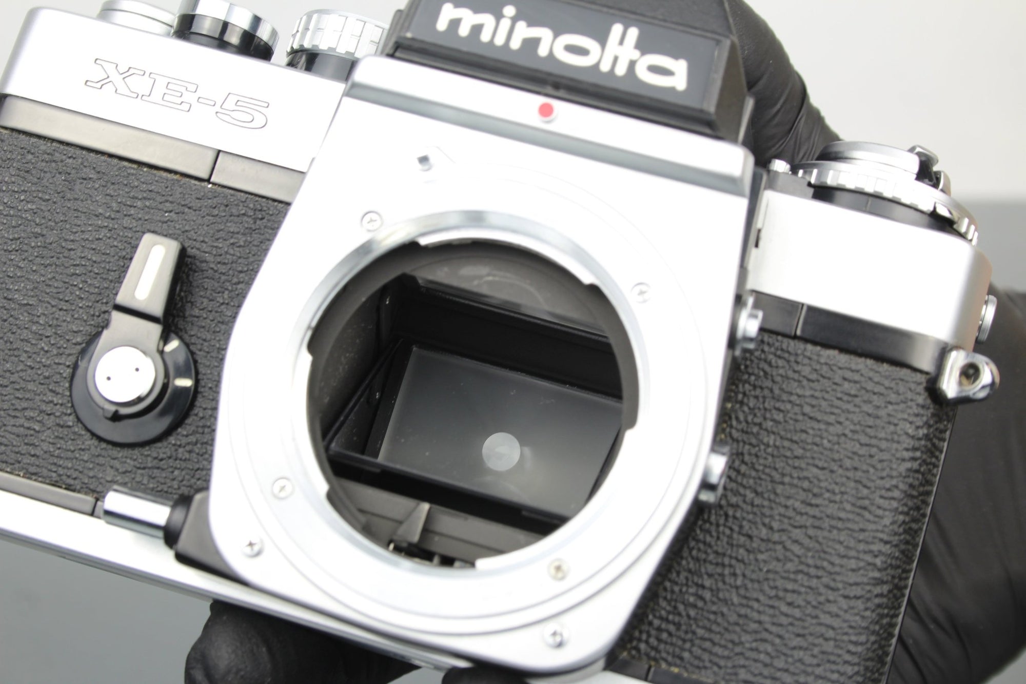 Minolta XE - 5 - Dutch|Thrift