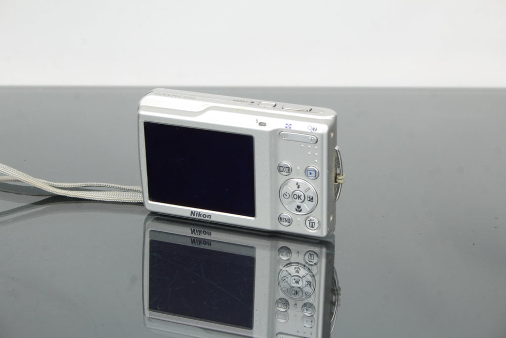 Nikon Coolpix S210 - Dutch|Thrift