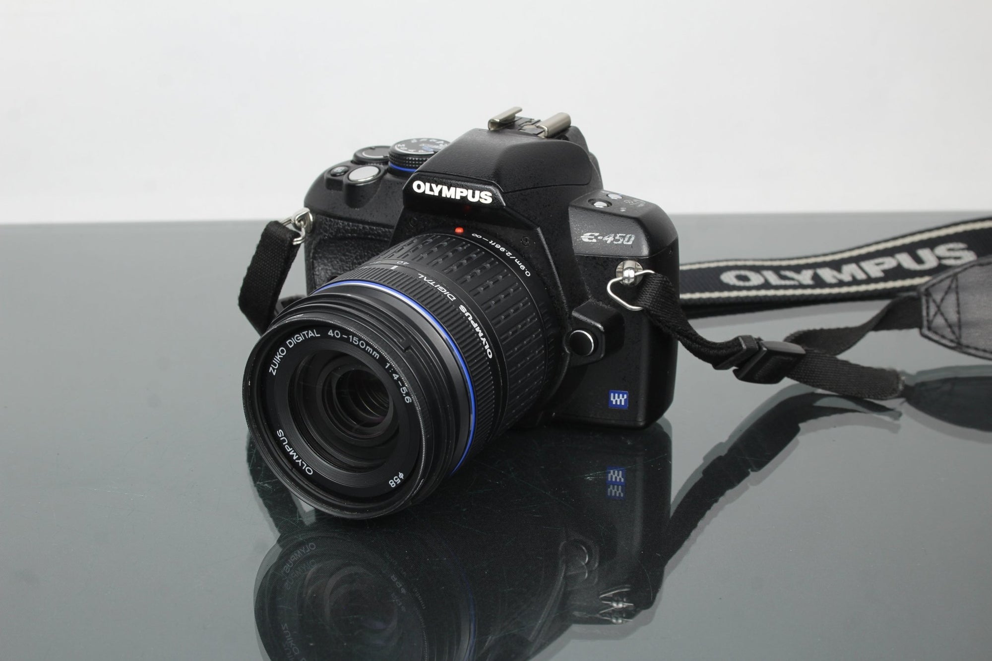 Olympus E - 450 + 40 - 150mm 1:4 - 5.6 ED lens - Dutch|Thrift