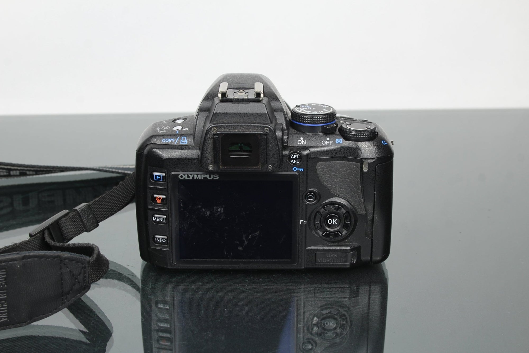 Olympus E - 450 + 40 - 150mm 1:4 - 5.6 ED lens - Dutch|Thrift