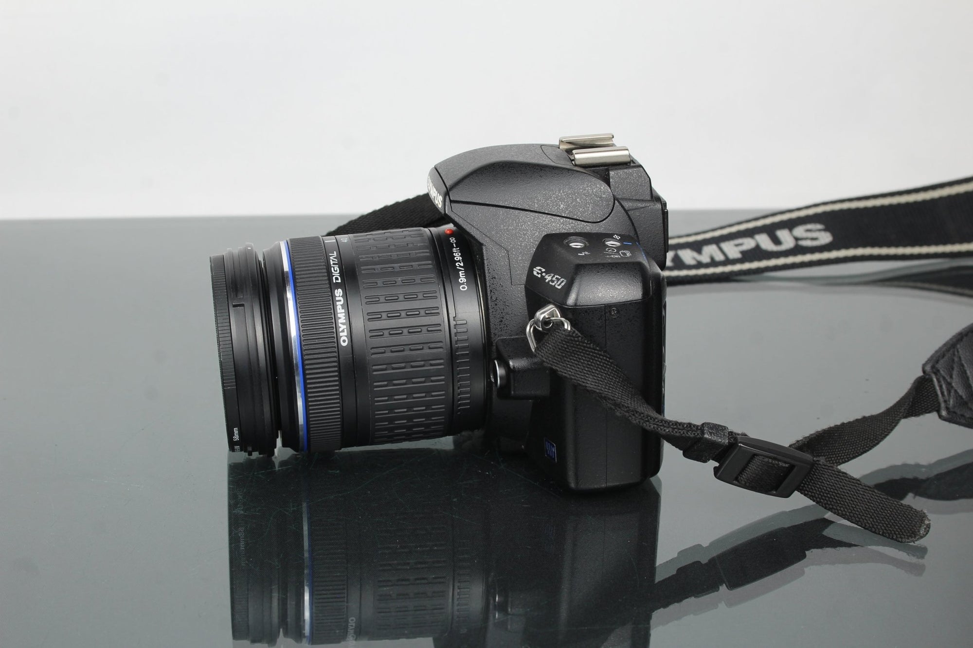 Olympus E - 450 + 40 - 150mm 1:4 - 5.6 ED lens - Dutch|Thrift