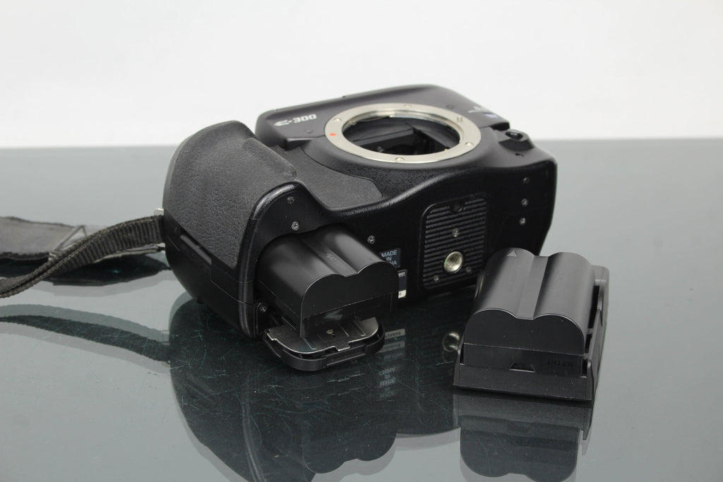 Olympus E300 - Dutch|Thrift