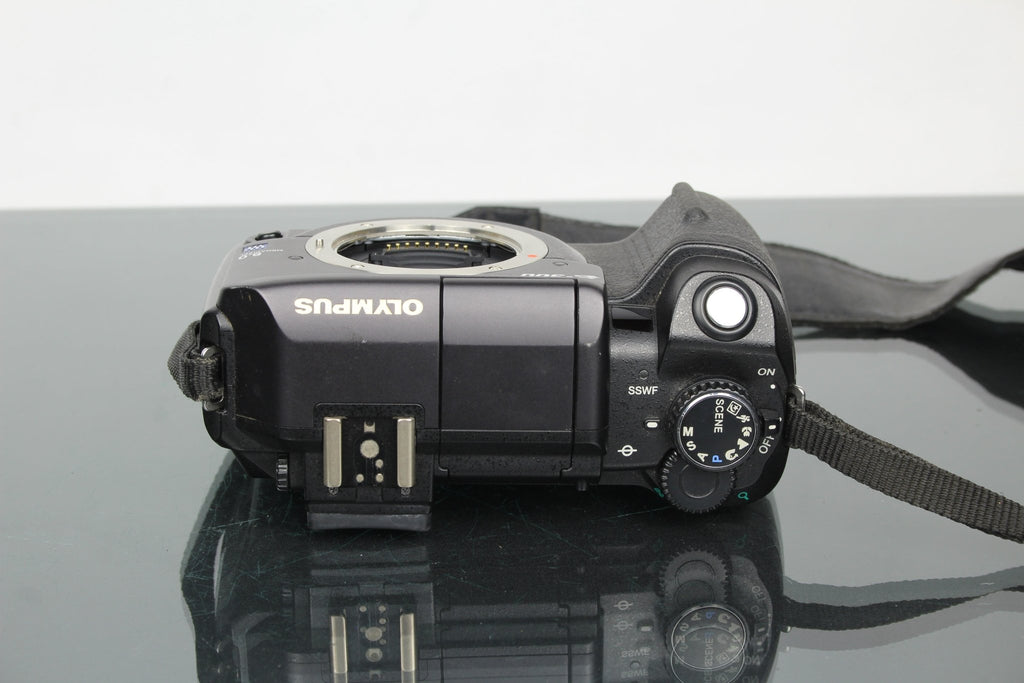 Olympus E300 - Dutch|Thrift