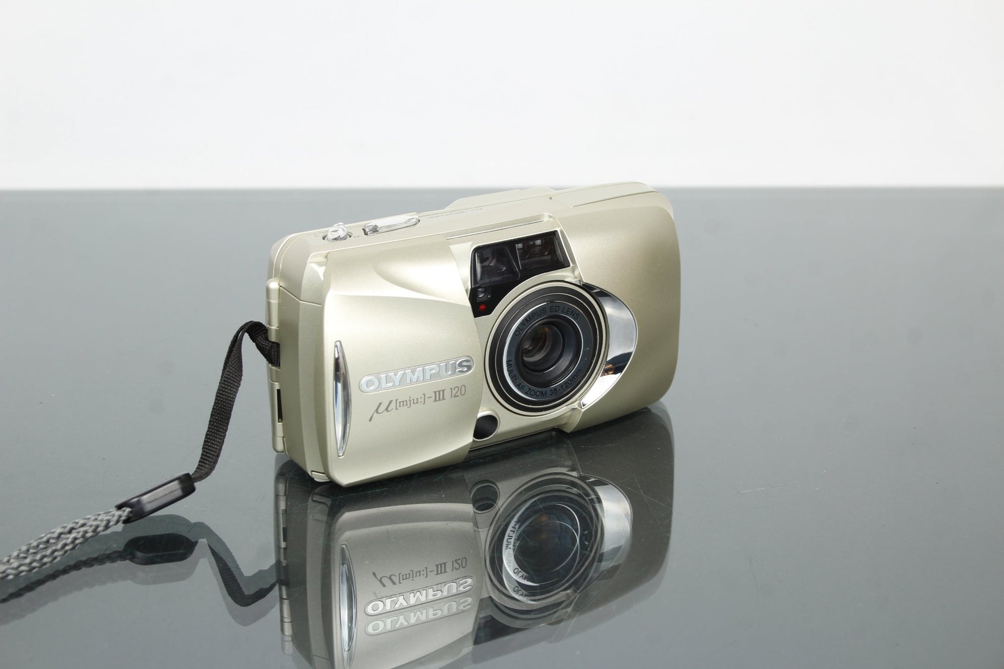 Olympus Mju III 120 - Dutch|Thrift