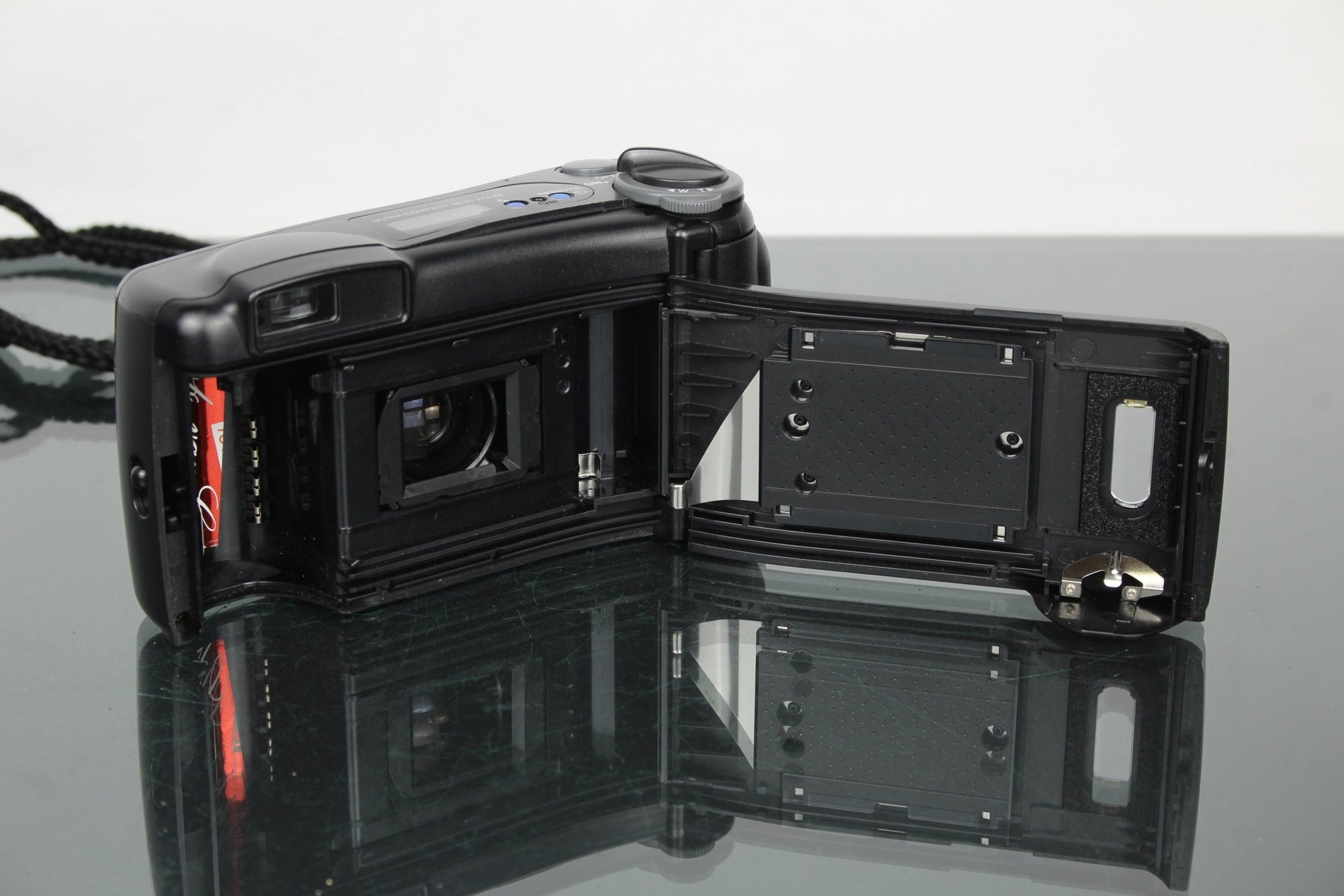 Olympus Superzoom 70 - Dutch|Thrift