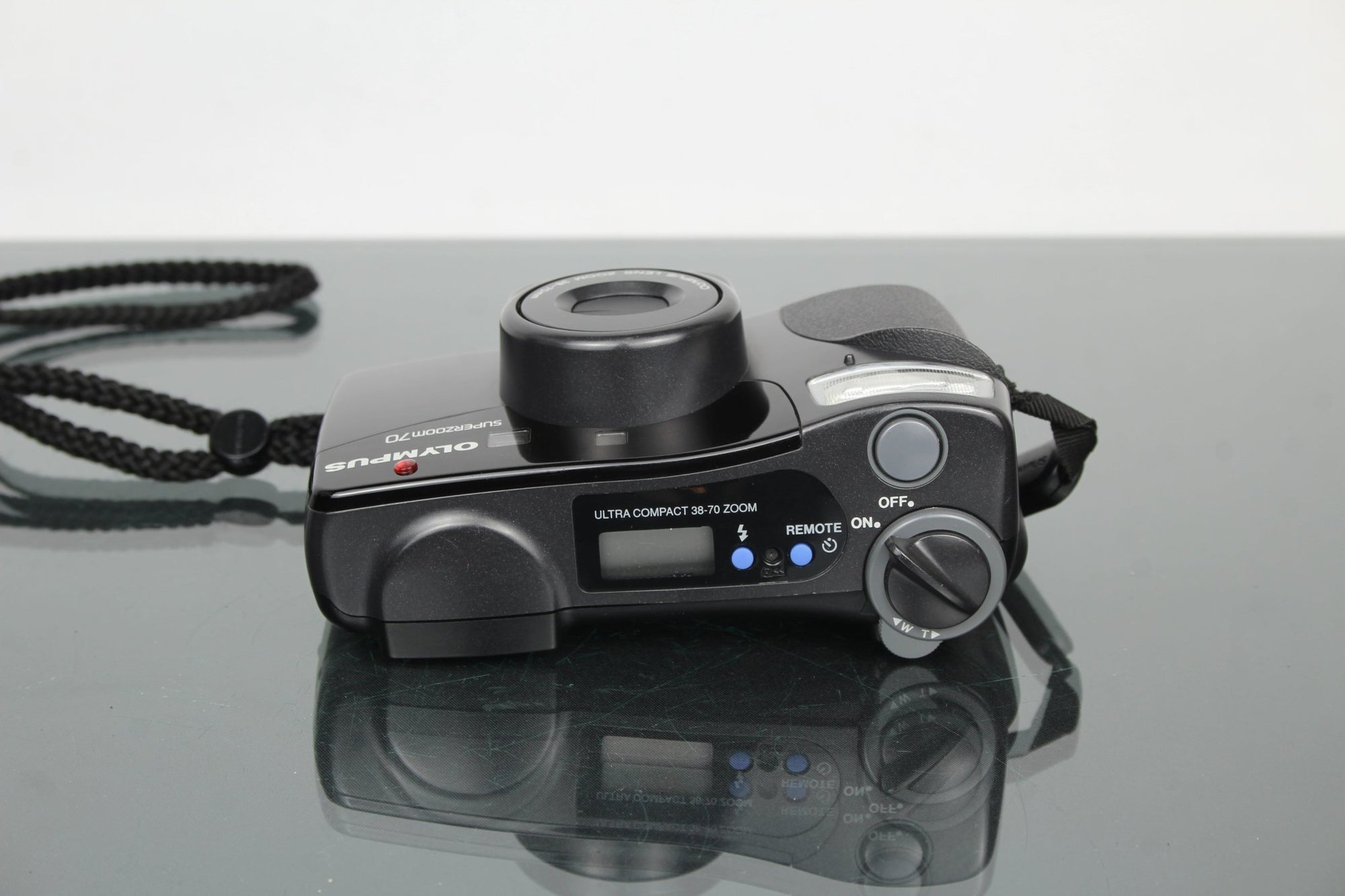 Olympus Superzoom 70 - Dutch|Thrift
