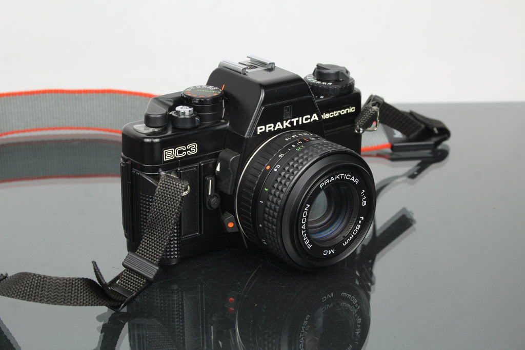 Praktica BC3 Electronic + Pentacon Prakticar 50mm 1.8 lens - Dutch|Thrift