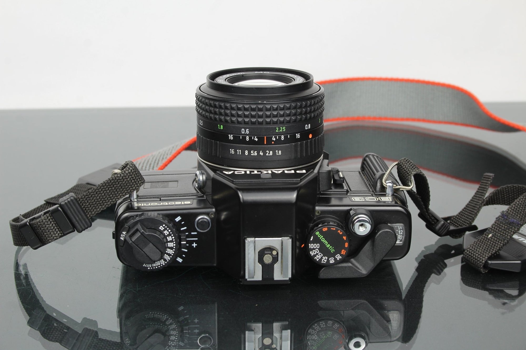 Praktica BC3 Electronic + Pentacon Prakticar 50mm 1.8 lens - Dutch|Thrift