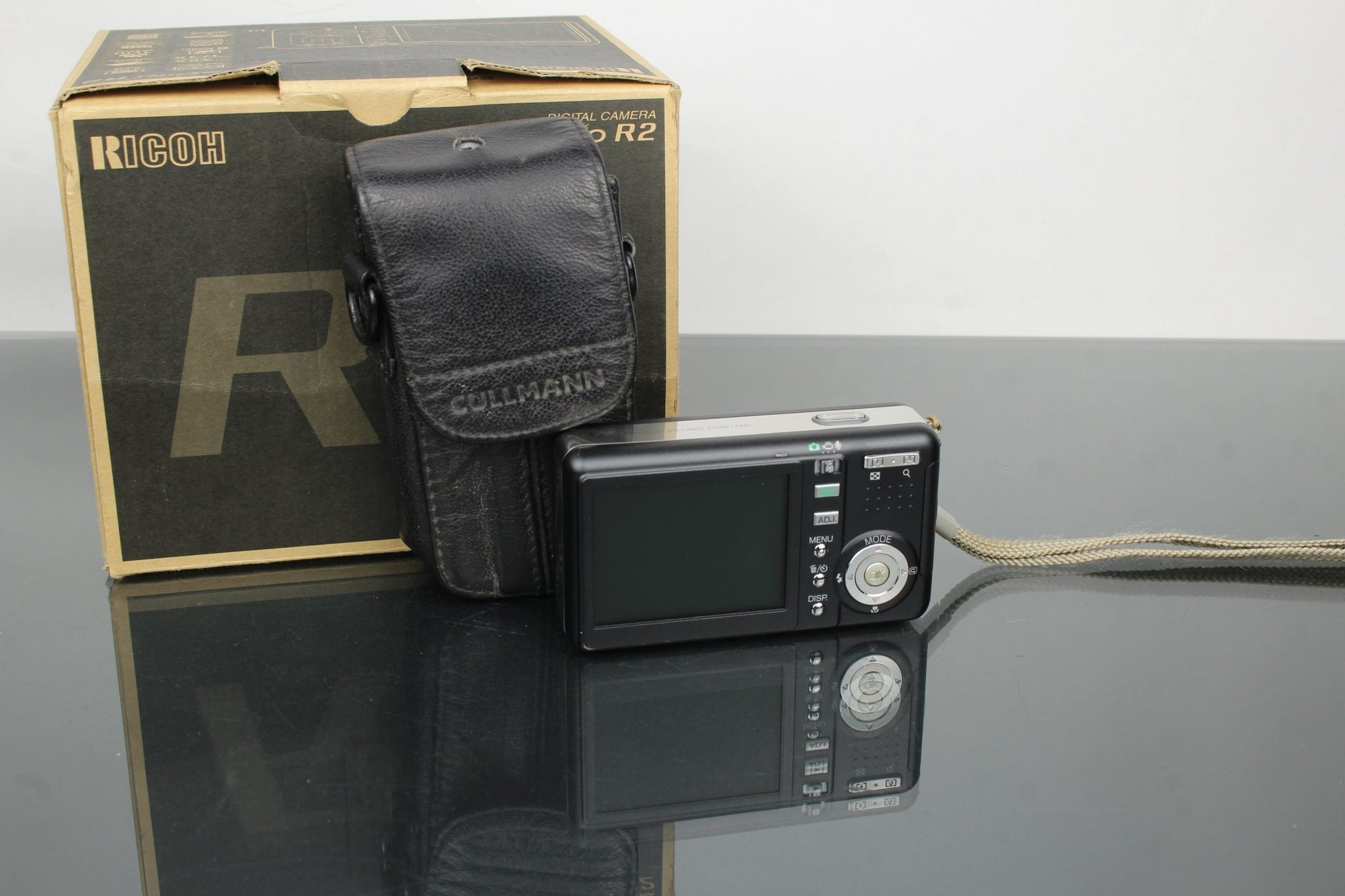 Ricoh Caplio R2 - Dutch|Thrift