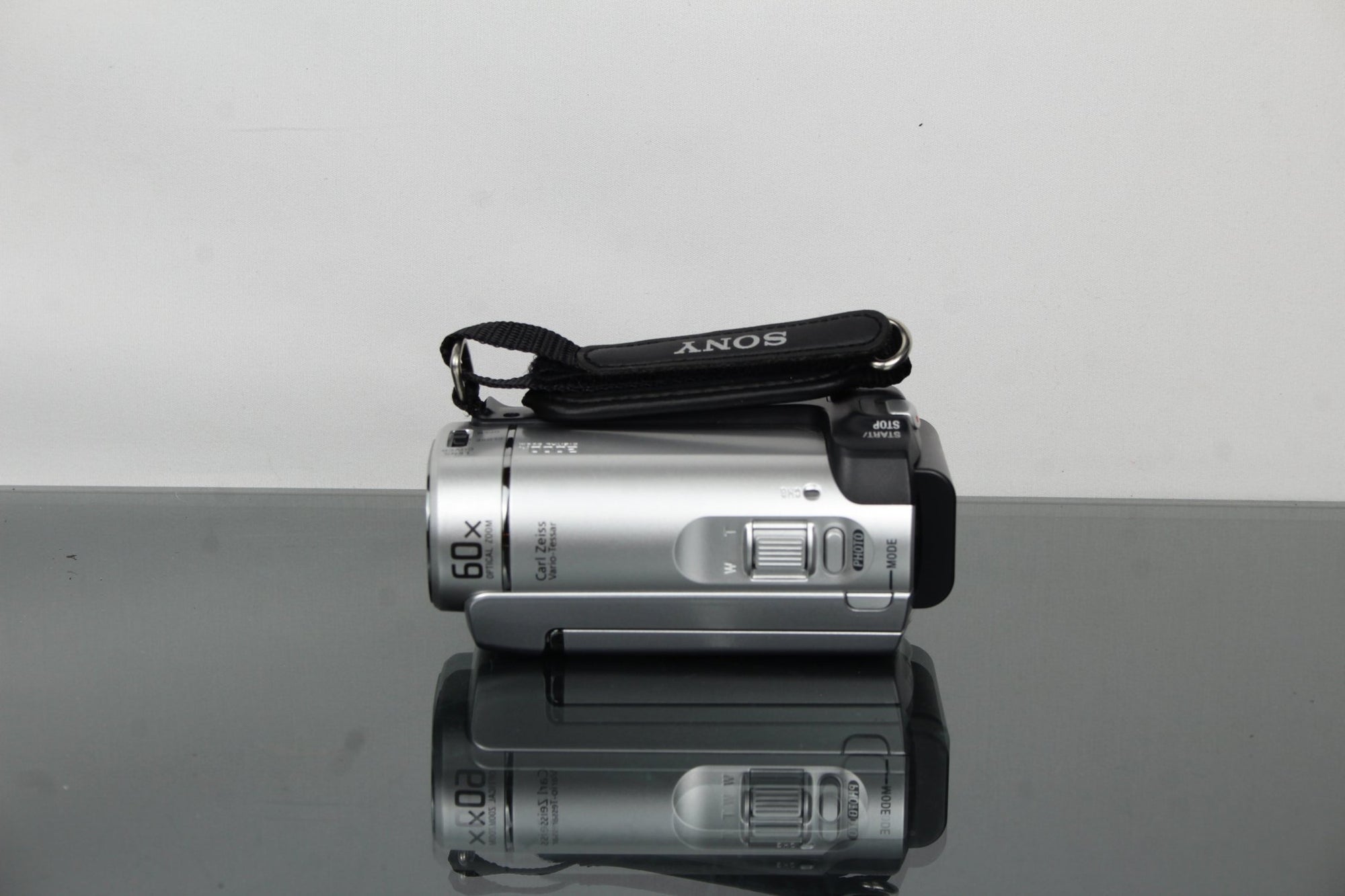 Sony DCR - SX30E Digital video camera - Dutch|Thrift