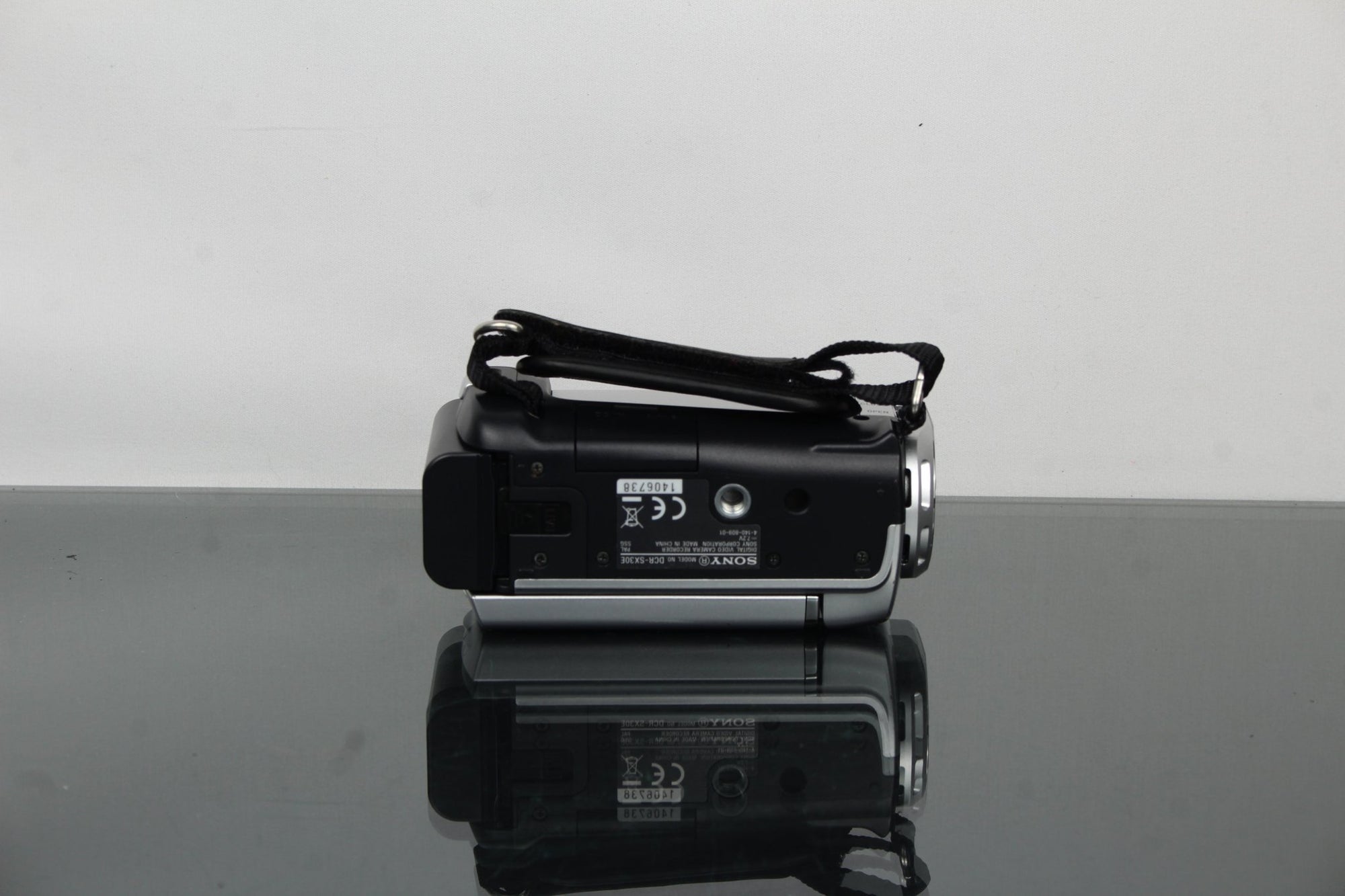 Sony DCR - SX30E Digital video camera - Dutch|Thrift