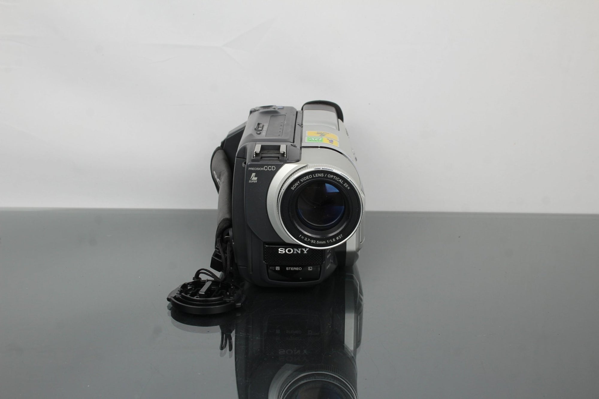 Sony Digital Handycam DCR - TRV520E PAL Hi8 - Dutch|Thrift