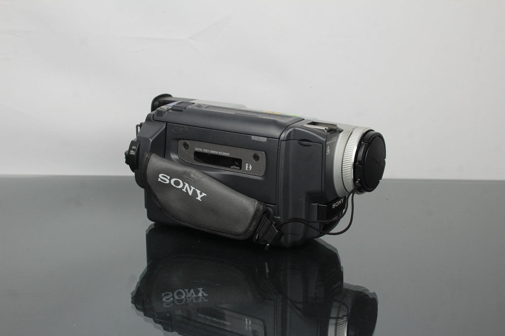 Sony Digital Handycam DCR - TRV520E PAL Hi8 - Dutch|Thrift