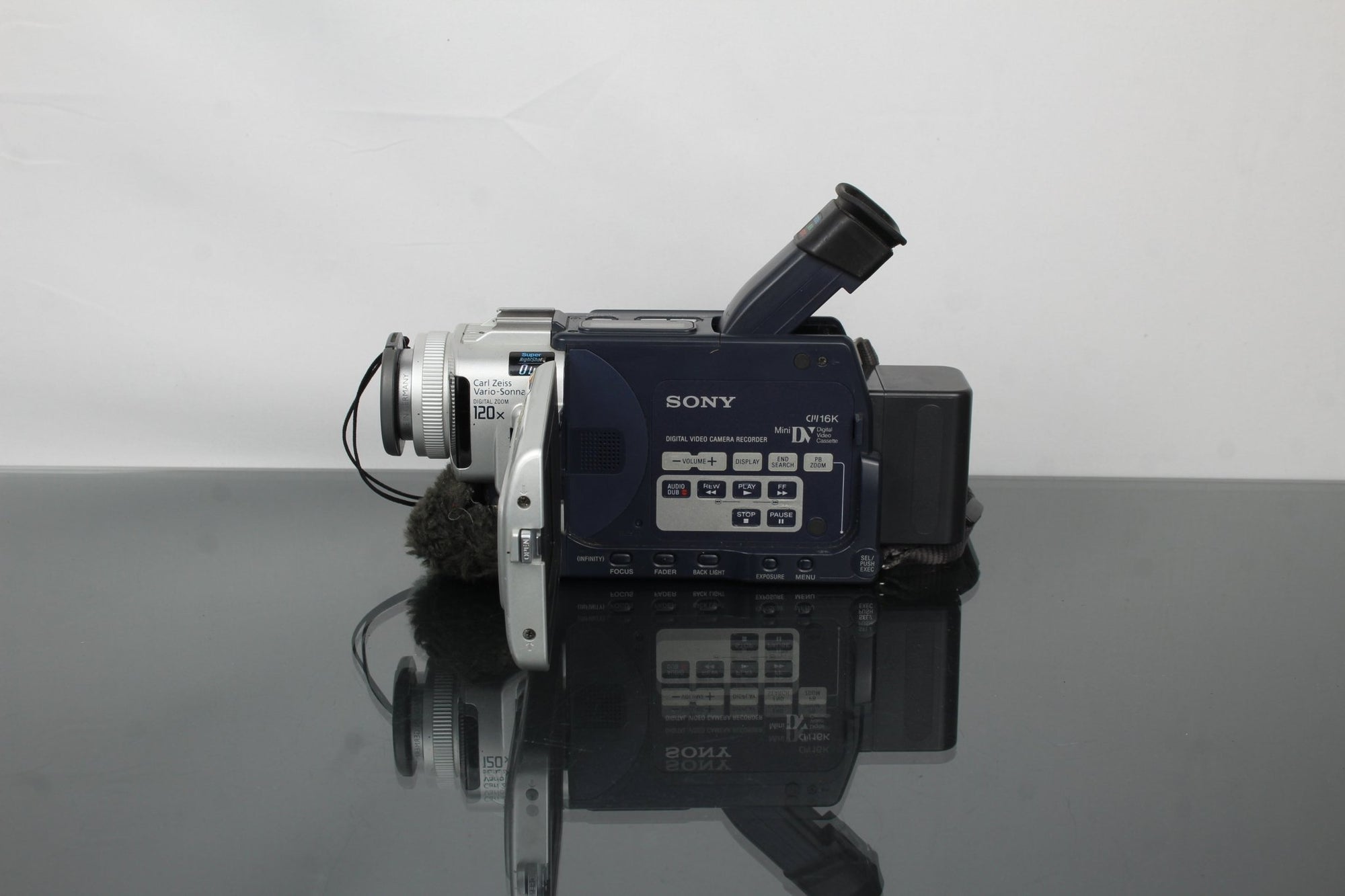 Sony Digital Video Camera DCR - TRV15E MiniDV - Dutch|Thrift