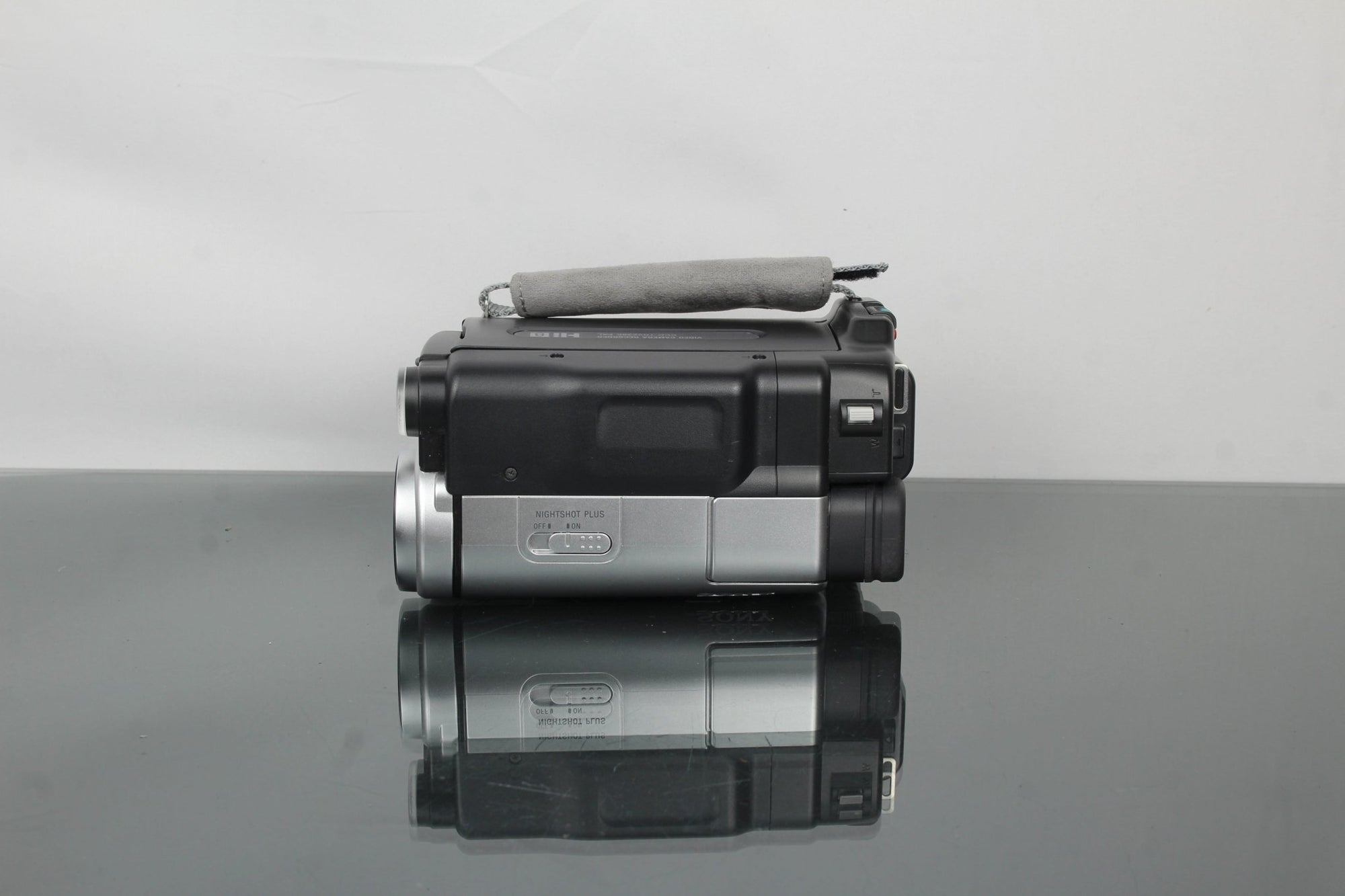 Sony Video Camera Recorder CCD - TRV238E Hi8 - Dutch|Thrift