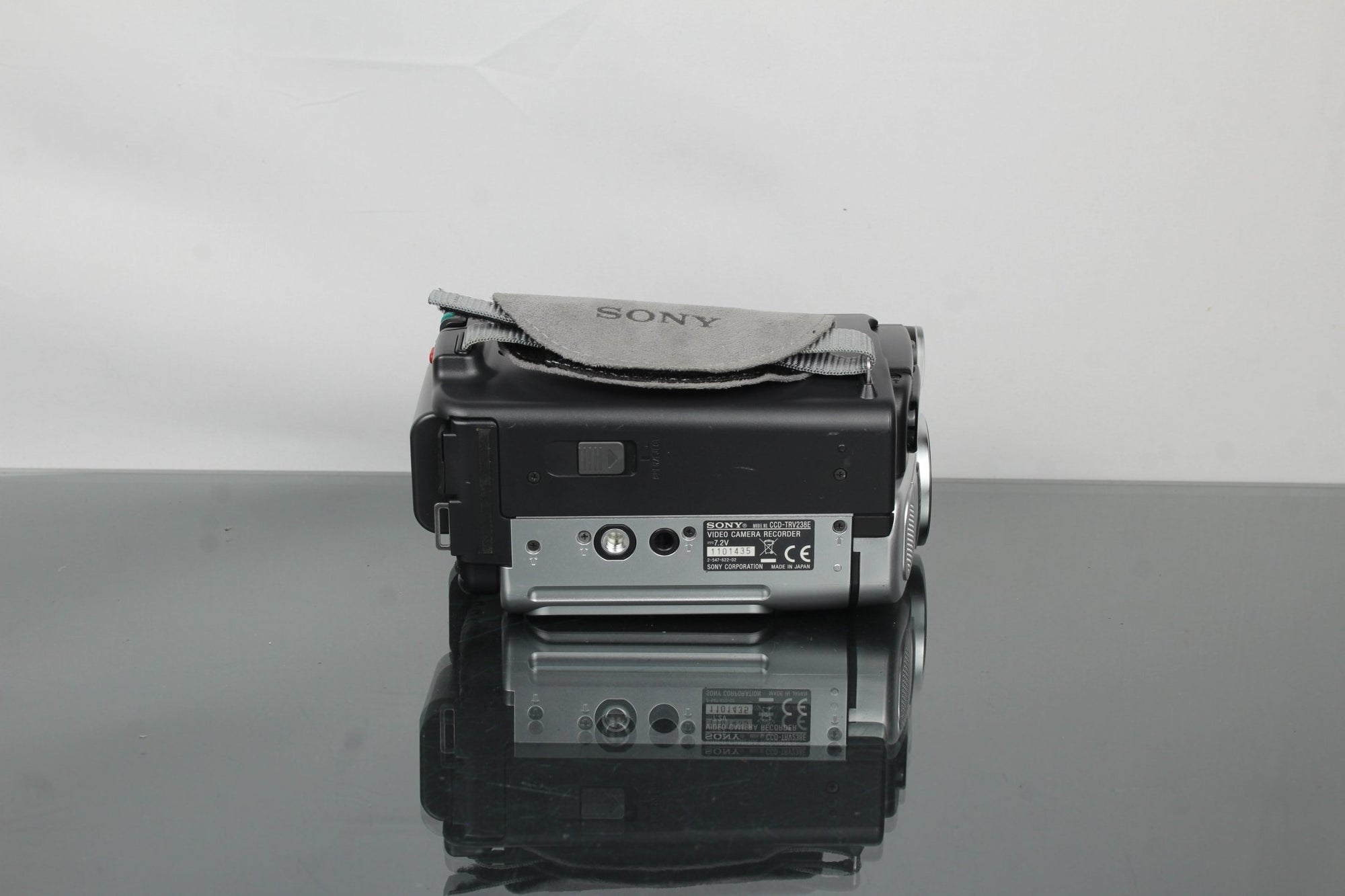 Sony Video Camera Recorder CCD - TRV238E Hi8 - Dutch|Thrift