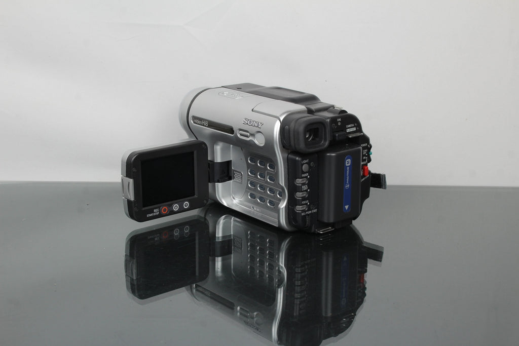 Sony Video Camera Recorder CCD - TRV238E Hi8 - Dutch|Thrift