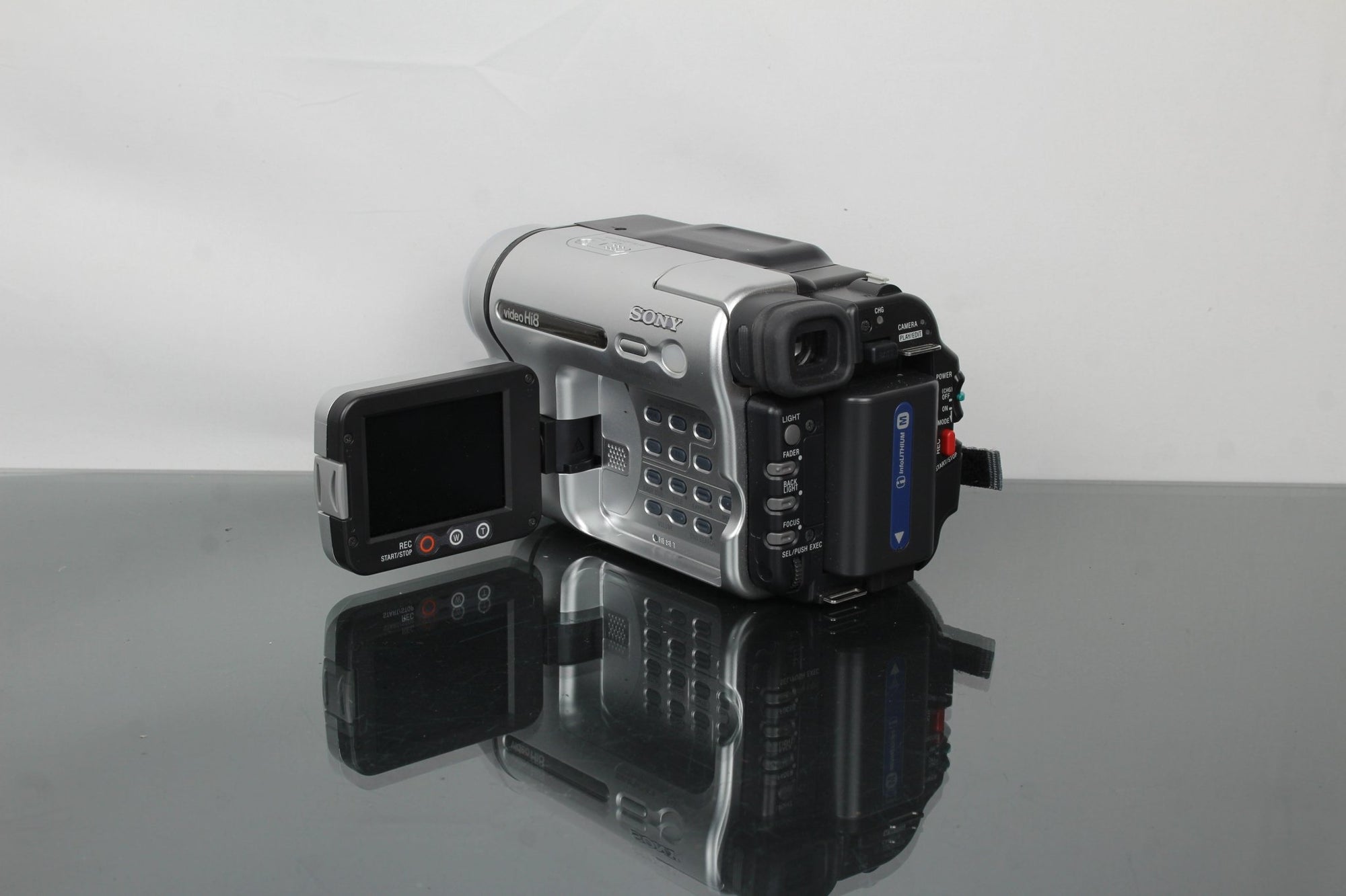 Sony Video Camera Recorder CCD - TRV238E Hi8 - Dutch|Thrift