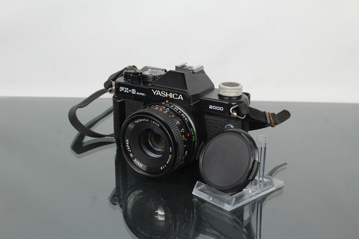 Yashica FX - 3 super 2000 + ML 50mm 1:1.9 lens - Dutch|Thrift